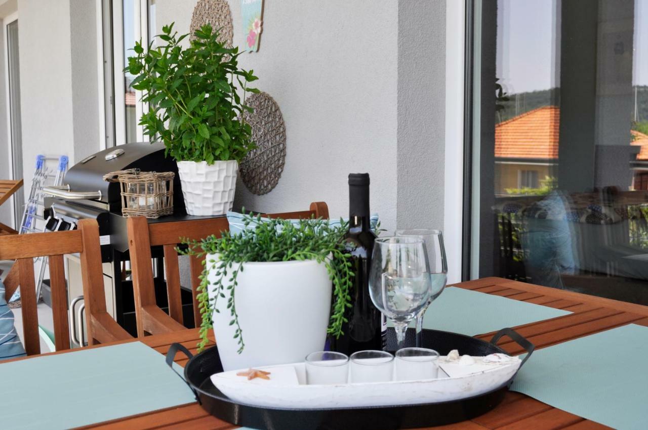 דירות טיסנו Anemos Apartman מראה חיצוני תמונה